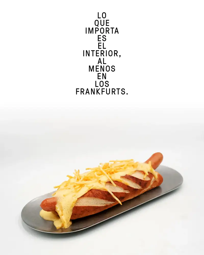 HOT Frankfurt poster — Cheesy, lo que importa